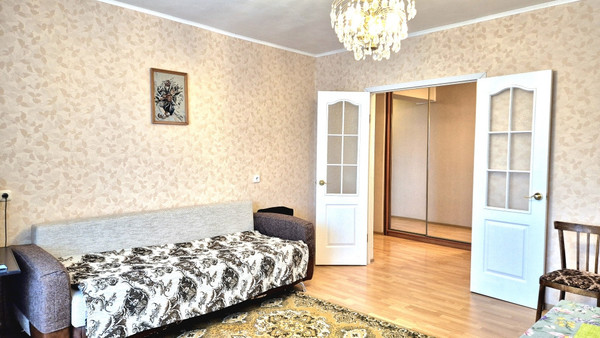 Продам двухкомнатную (2-комн.) квартиру, Рощинская ул, 11А, Гатчина г