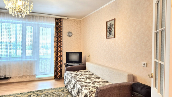 Продам двухкомнатную (2-комн.) квартиру, Рощинская ул, 11А, Гатчина г