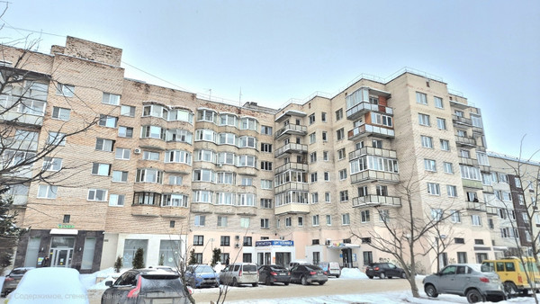 Продам двухкомнатную (2-комн.) квартиру, Рощинская ул, 11А, Гатчина г