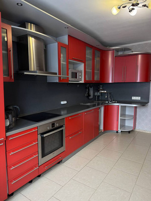 Продам двухкомнатную (2-комн.) квартиру, Донецкая ул, 10к1, Москва г