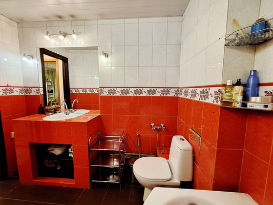 Продам двухкомнатную (2-комн.) квартиру, 8-я Красноармейская ул, 14А, Санкт-Петербург г