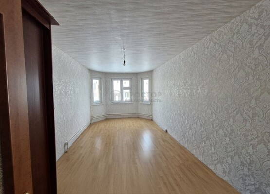 Продам трехкомнатную (3-комн.) квартиру, Липчанского ул, 9, Москва г