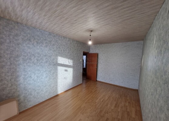 Продам трехкомнатную (3-комн.) квартиру, Липчанского ул, 9, Москва г