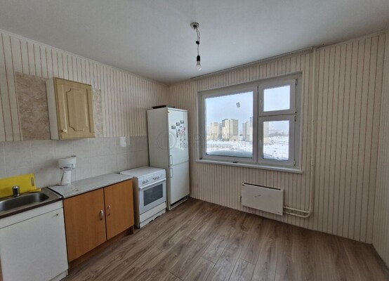 Продам трехкомнатную (3-комн.) квартиру, Липчанского ул, 9, Москва г