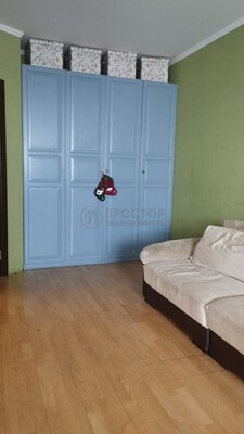 Продам однокомнатную (1-комн.) квартиру, Беловежская ул, 17к2, Москва г