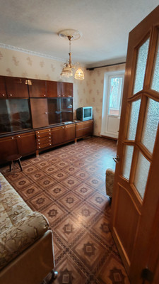 Продам двухкомнатную (2-комн.) квартиру, Строителей пр-кт, 4/6, Волгодонск г