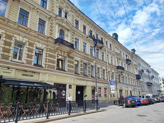 Продам трехкомнатную (3-комн.) квартиру, Рубинштейна ул, 11, Санкт-Петербург г