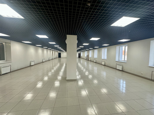 Сдам торговое помещение 330 м2, Рабочего Штаба ул, 32, Иркутск г