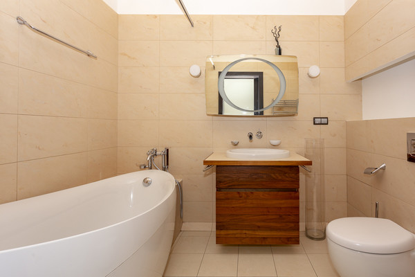 Продам многокомнатную квартиру, Крутицкая наб, 23, Москва г