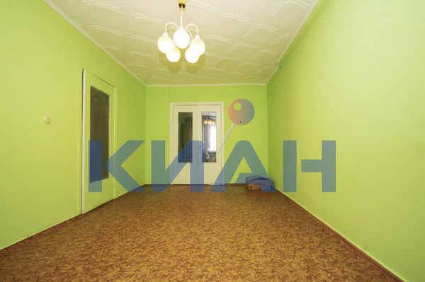 Продам трехкомнатную (3-комн.) квартиру, Пролетарская ул, 47, Красноярск г