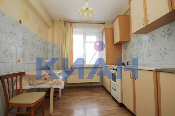 Продам трехкомнатную (3-комн.) квартиру, Пролетарская ул, 47, Красноярск г
