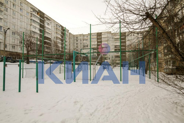 Продам трехкомнатную (3-комн.) квартиру, Пролетарская ул, 47, Красноярск г