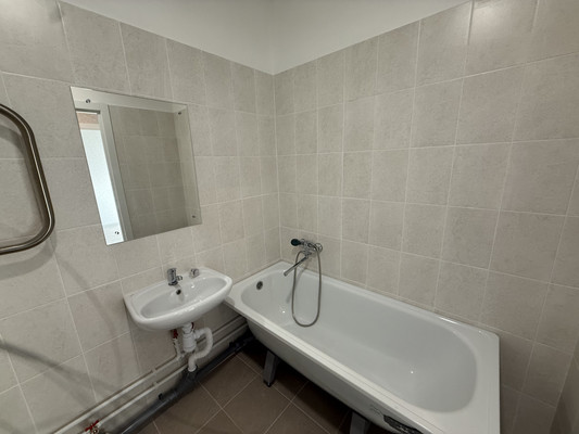 Продам двухкомнатную (2-комн.) квартиру, Камская ул, 8а, Кондратово д