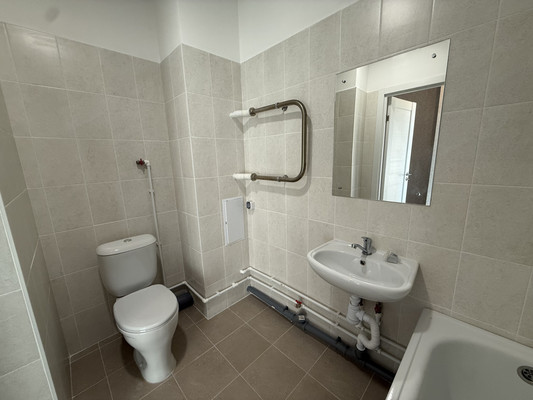 Продам двухкомнатную (2-комн.) квартиру, Камская ул, 8а, Кондратово д