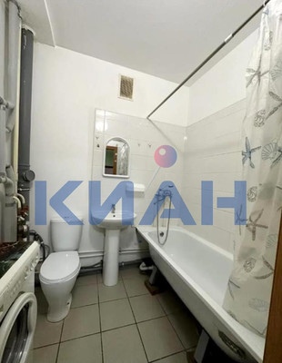 Продам двухкомнатную (2-комн.) квартиру, Норильская ул, 8а, Красноярск г