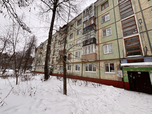 Продам двухкомнатную (2-комн.) квартиру, Докучаева ул, 17, Брянск г