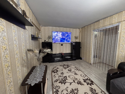 Продам двухкомнатную (2-комн.) квартиру, Докучаева ул, 17, Брянск г