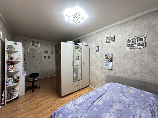 Продам двухкомнатную (2-комн.) квартиру, Тамбовская ул, 30, Санкт-Петербург г