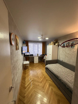 Продам трехкомнатную (3-комн.) квартиру, Калинина ул, 28, Туапсе г