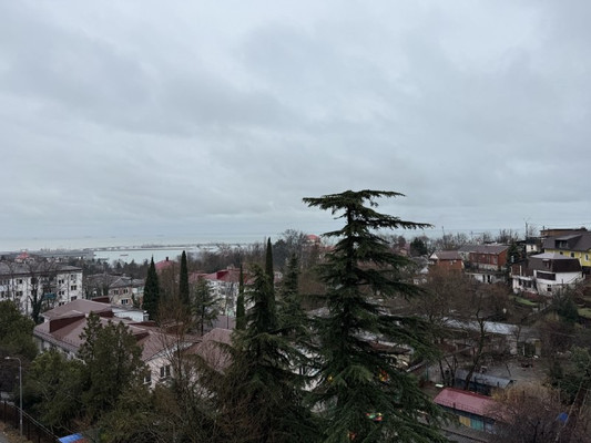 Продам трехкомнатную (3-комн.) квартиру, Калинина ул, 28, Туапсе г