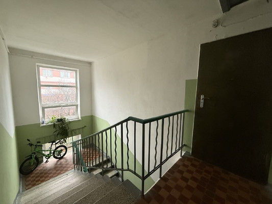 Продам трехкомнатную (3-комн.) квартиру, Калинина ул, 28, Туапсе г