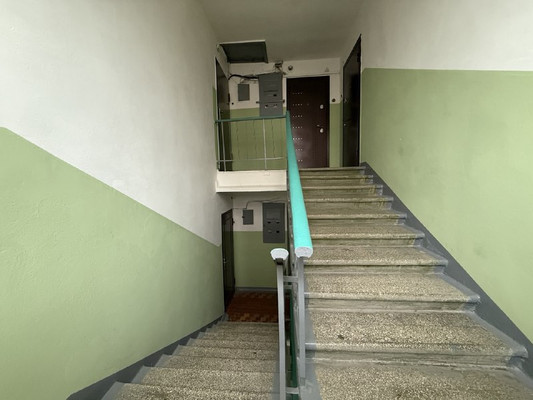 Продам трехкомнатную (3-комн.) квартиру, Калинина ул, 28, Туапсе г