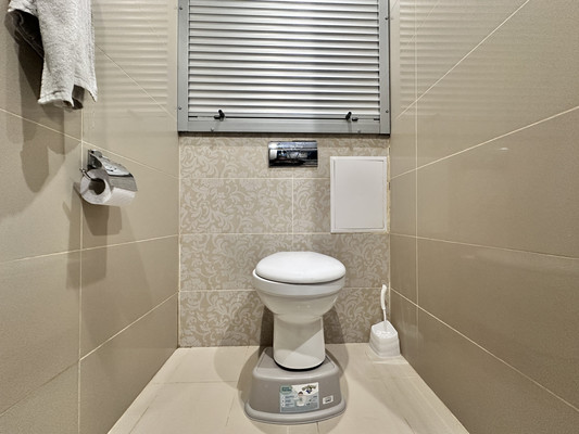 Продам двухкомнатную (2-комн.) квартиру, Хасанская ул, 10к2, Санкт-Петербург г