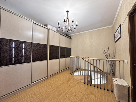 Продам двухкомнатную (2-комн.) квартиру, Хасанская ул, 10к2, Санкт-Петербург г