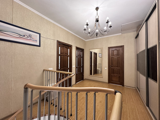 Продам двухкомнатную (2-комн.) квартиру, Хасанская ул, 10к2, Санкт-Петербург г