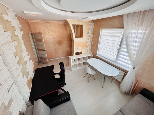 Продам двухкомнатную (2-комн.) квартиру, Ропшинское ш, 3к4, Петергоф г