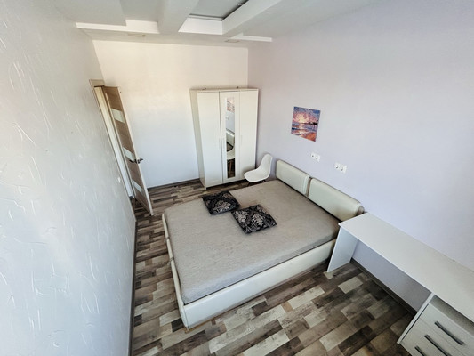 Продам двухкомнатную (2-комн.) квартиру, Ропшинское ш, 3к4, Петергоф г