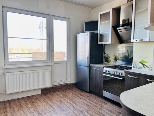 Продам двухкомнатную (2-комн.) квартиру, Ропшинское ш, 3к4, Петергоф г