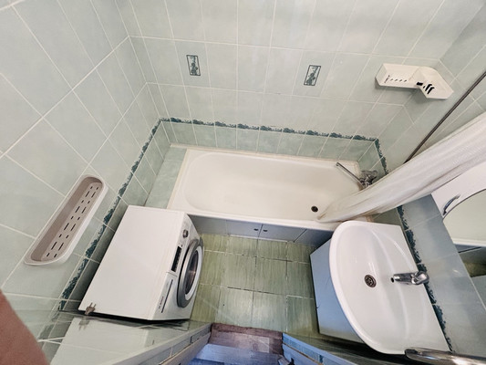 Продам двухкомнатную (2-комн.) квартиру, Ропшинское ш, 3к4, Петергоф г