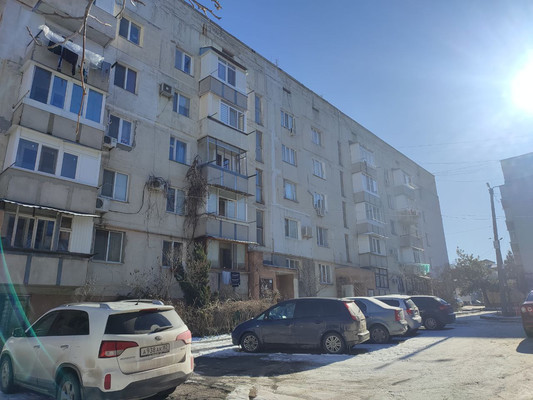 Продам трехкомнатную (3-комн.) квартиру, Генерала Родионова ул, 19, Симферополь г