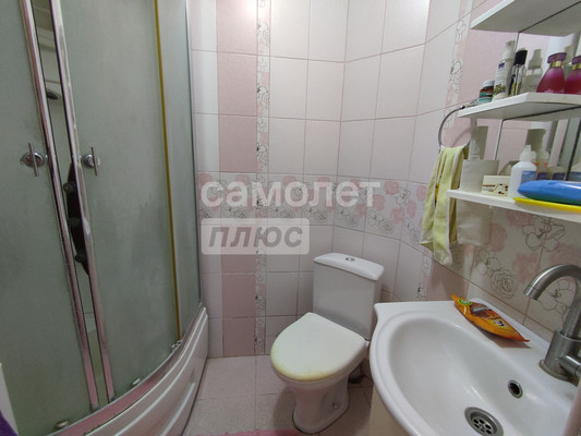 Продам двухкомнатную (2-комн.) квартиру, Таманская ул, 90, Славянск-на-Кубани г