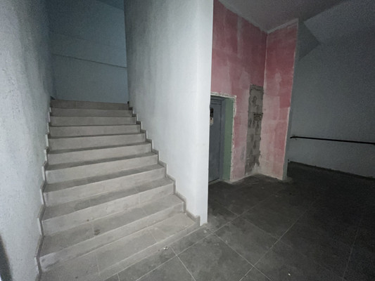 Продам трехкомнатную (3-комн.) квартиру, Шогенова ул, 7, Нальчик г