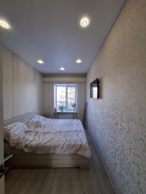 Продам трехкомнатную (3-комн.) квартиру, Ленина пр-кт, 10, Октябрьский г