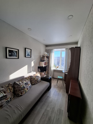 Продам трехкомнатную (3-комн.) квартиру, Ленина пр-кт, 10, Октябрьский г