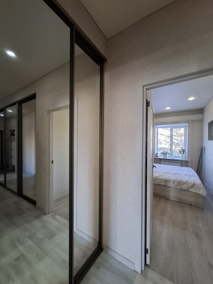 Продам трехкомнатную (3-комн.) квартиру, Ленина пр-кт, 10, Октябрьский г