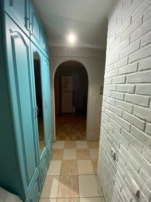 Продам двухкомнатную (2-комн.) квартиру, Амурская ул, 16, Красноярск г