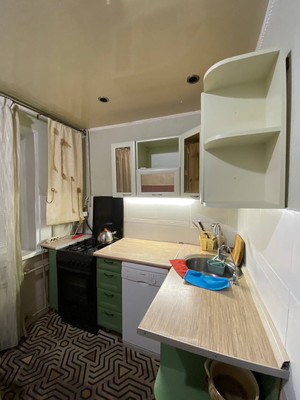 Продам двухкомнатную (2-комн.) квартиру, Амурская ул, 16, Красноярск г