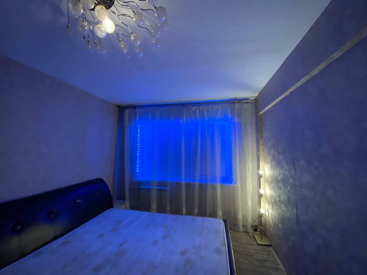 Продам двухкомнатную (2-комн.) квартиру, Амурская ул, 16, Красноярск г