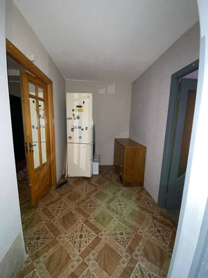 Продам двухкомнатную (2-комн.) квартиру, Амурская ул, 16, Красноярск г