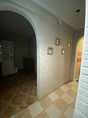 Продам двухкомнатную (2-комн.) квартиру, Амурская ул, 16, Красноярск г