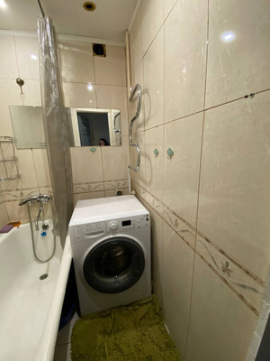 Продам двухкомнатную (2-комн.) квартиру, Амурская ул, 16, Красноярск г