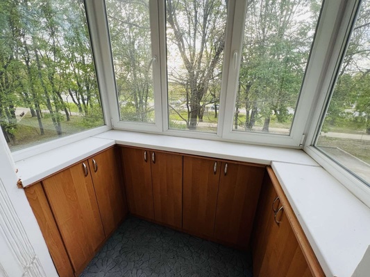 Продам трехкомнатную (3-комн.) квартиру, Севастопольская ул, 68, Симферополь г