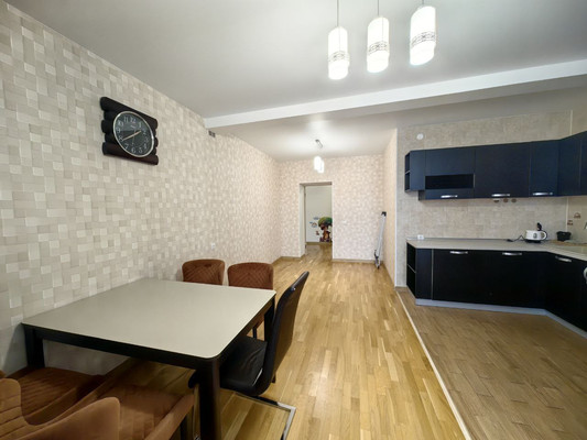 Продам трехкомнатную (3-комн.) квартиру, Кузнецова ул, 8, Иваново г