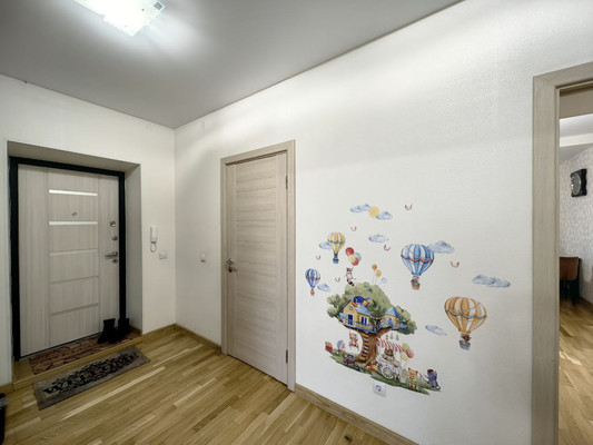 Продам трехкомнатную (3-комн.) квартиру, Кузнецова ул, 8, Иваново г