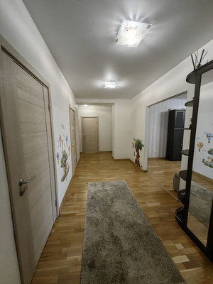 Продам трехкомнатную (3-комн.) квартиру, Кузнецова ул, 8, Иваново г