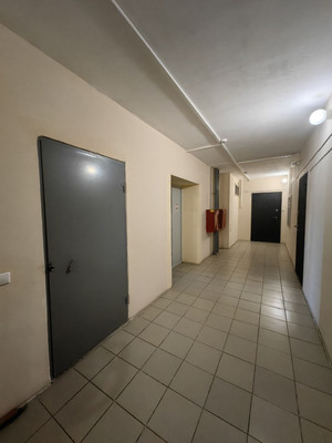 Продам трехкомнатную (3-комн.) квартиру, Кузнецова ул, 8, Иваново г